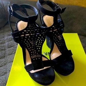 Gianni Bini Jentrie Platform Sandal Women’s 10M